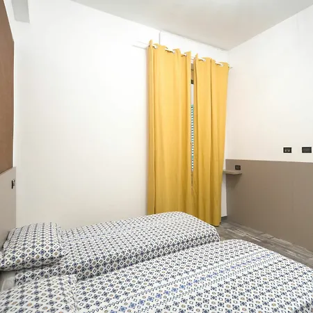 Casa Acquario Chic דירה *